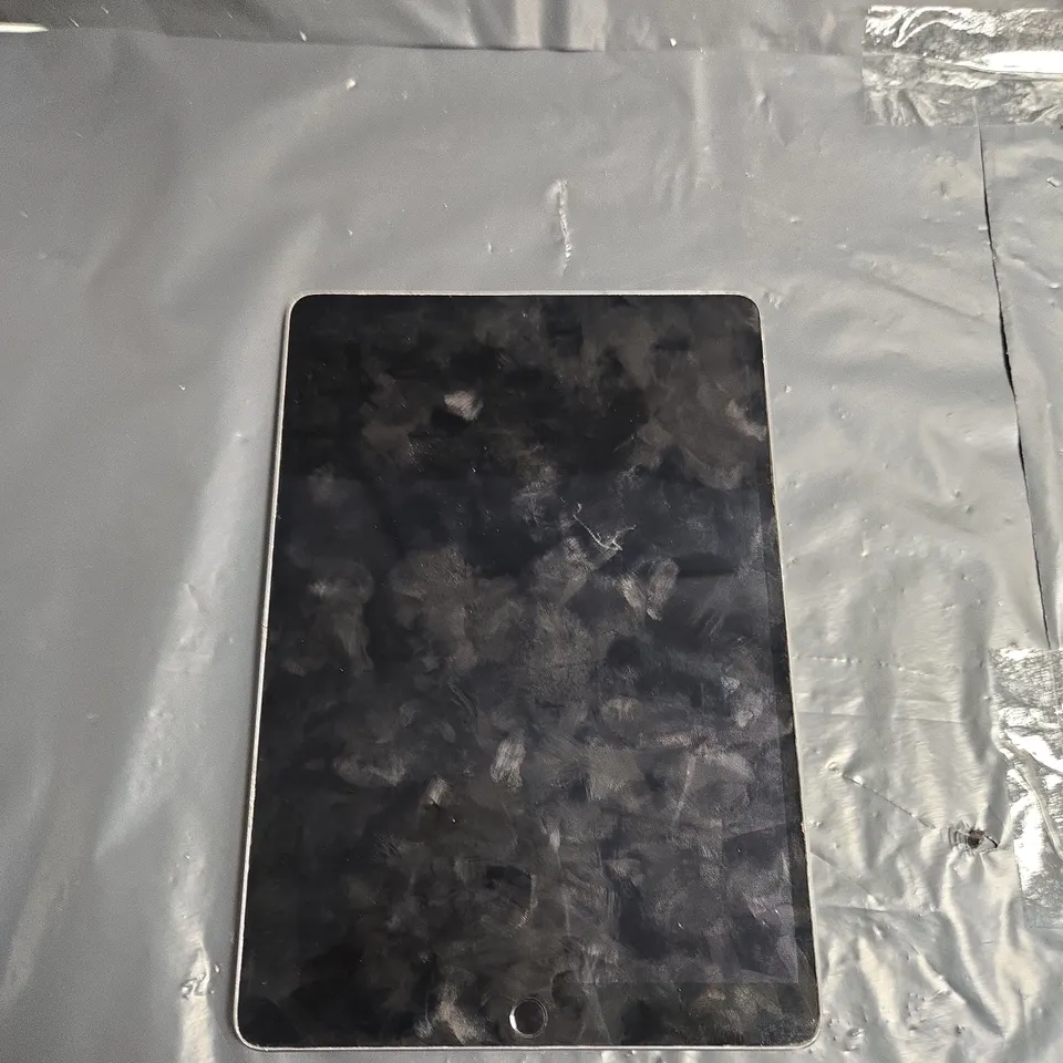 APPLE IPAD PRO MODEL A1701