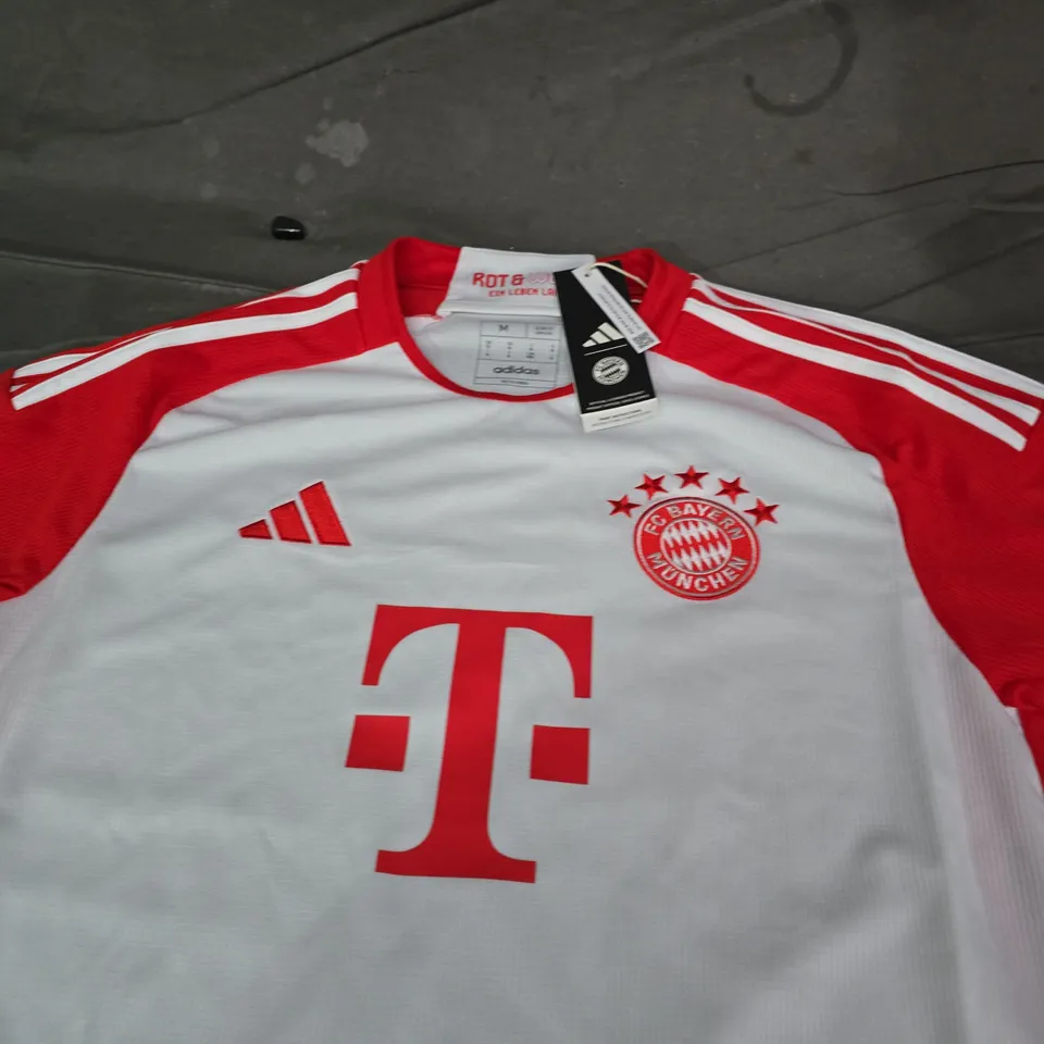 ADIDAS FC BAYERN MÜNCHEN JERSEY – SIZE M