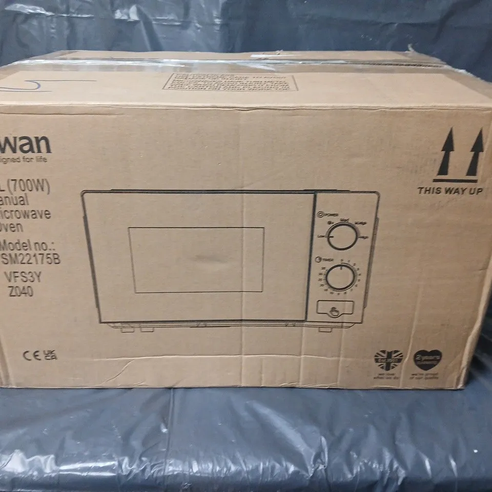 SWAN 20L 700W MANUAL MICROWAVE - BLACK - COLLECTION ONLY 