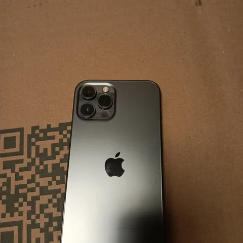 APPLE IPHONE SMARTPHONE – SPACE GREY, TRIPLE-CAMERA MODEL