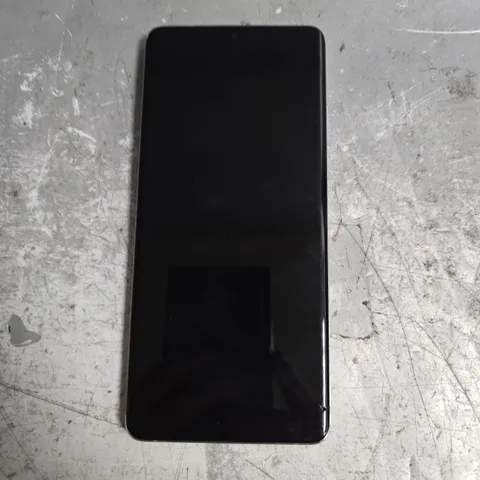 SAMSUNG GALAXY S21 SMARTPHONE 