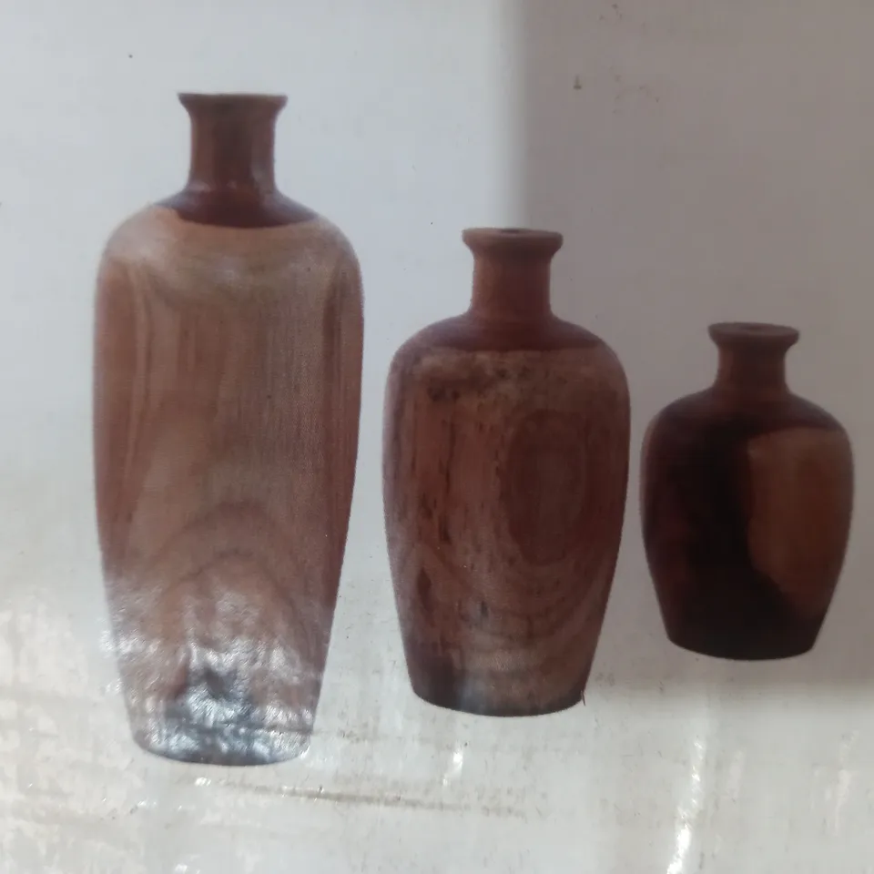 BOXED UNBRANDED SET OF 3 WOODEN VASES