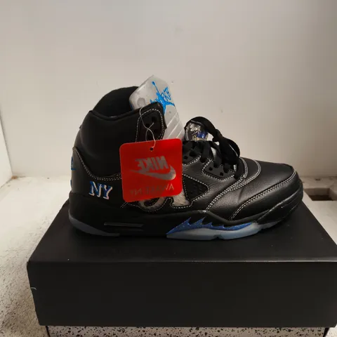 NIKE AIR JORDAN 5 RETRO OG SP AWAKE NY SNEAKERS – UK 10 (US 11, EU 45)