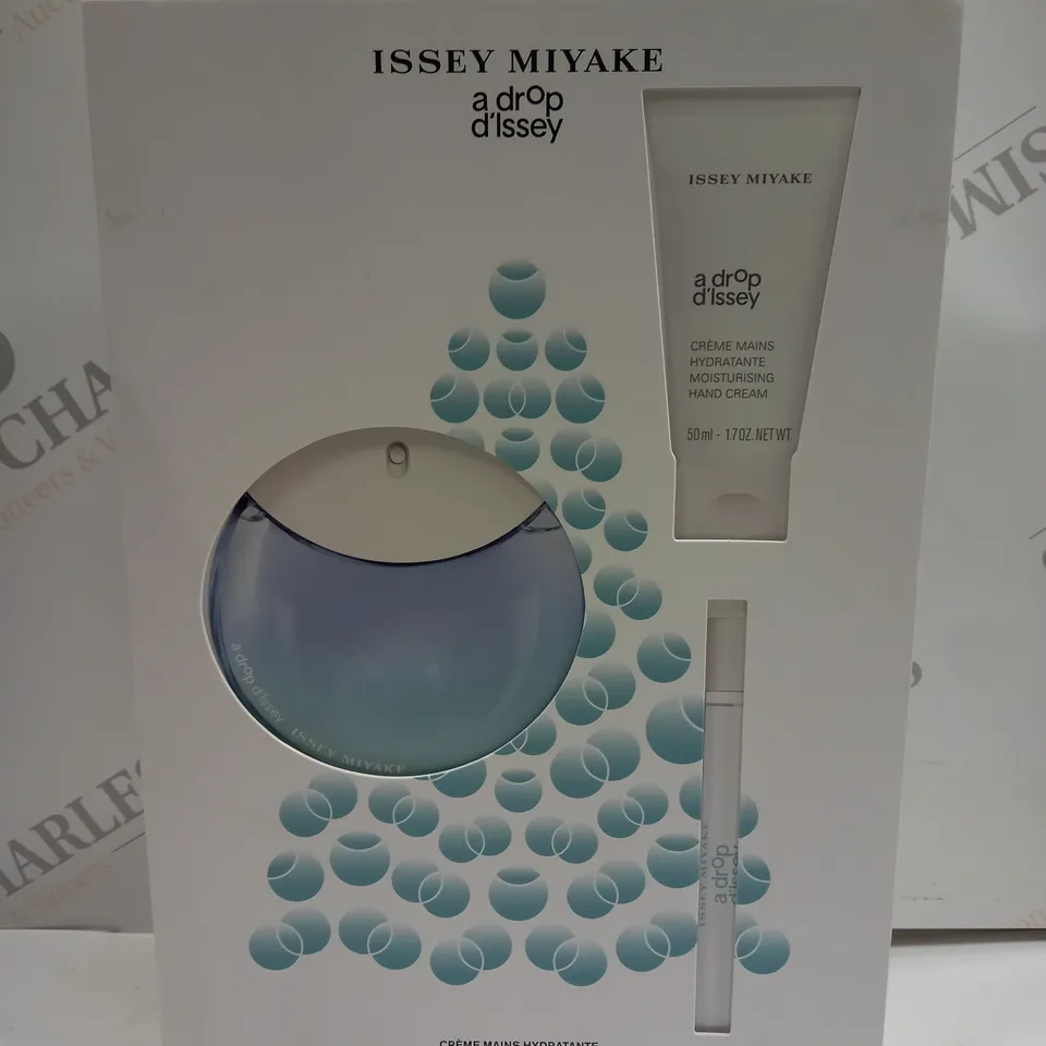 ISSEY MIYAKE A DROP D'ISSEY EAU DE PARFUM FRAICHE SPRAY GIFT SET