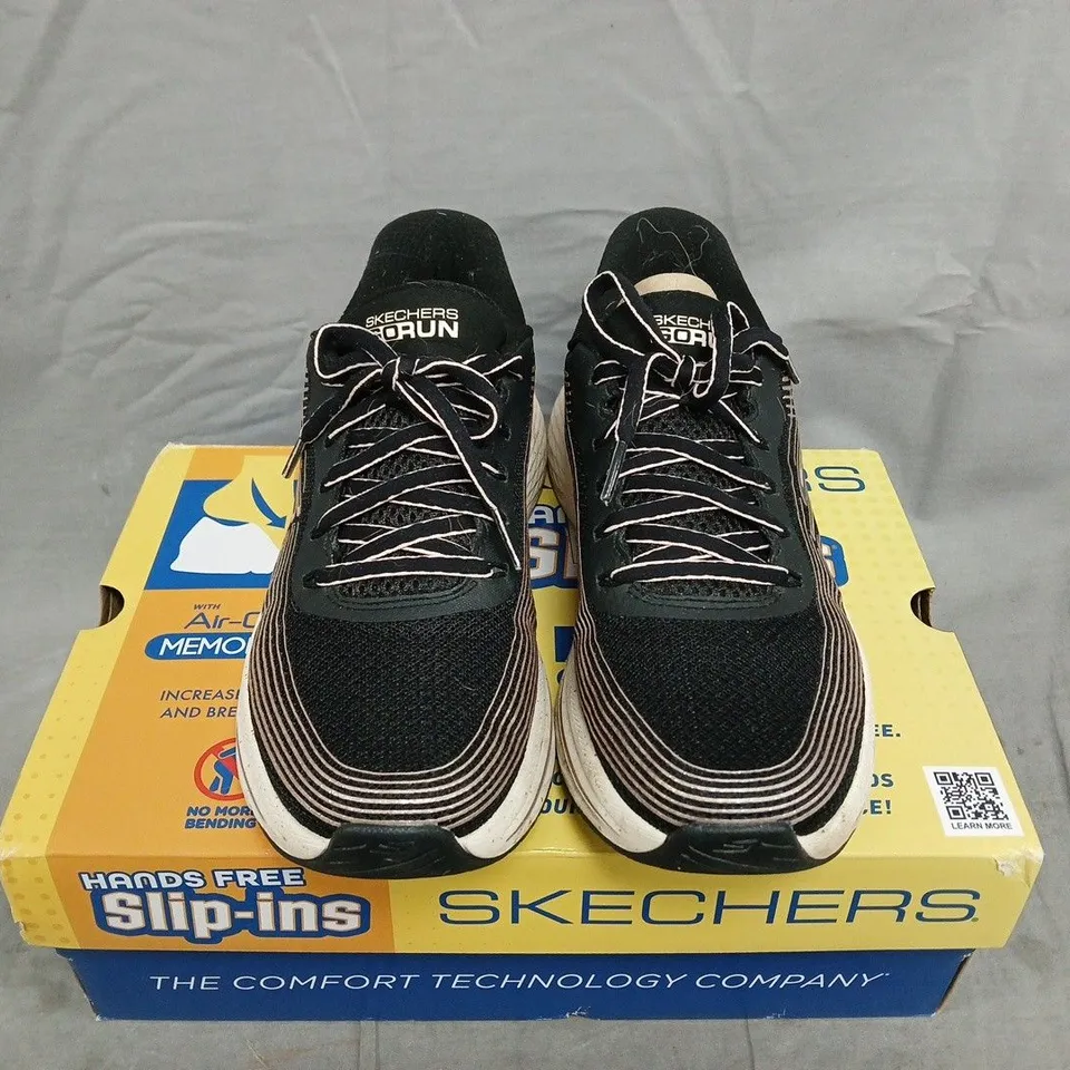 SKECHERS SLIP-INS BLACK MEMORY FOAM TRAINERS - UK SIZE 5