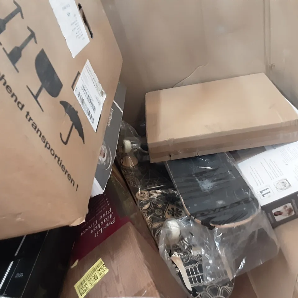 PALLET OF ASSORTED PRODUCTS TO INCLUDE TEFAL POWERGRILL, BBK MICROWAVE OVEN,  INGENUITY AUTOMATIC BOUNCER, OSPREY SKATEBOARD, HKOENIG METAL FLOOR FAN, PRE-LIT ALASKAN PINE GREEN  