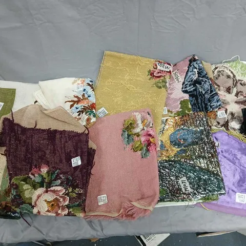BOX OF APPROXIMATELY 15 ASSORTED HOME FABRIC ITEMS