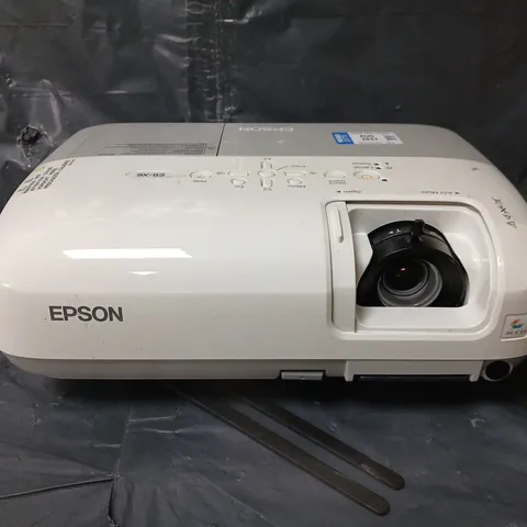 EPSON EB-X6 