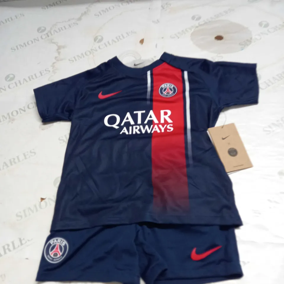 PSG FC HOME KIT SIZE UNSPECIFIED