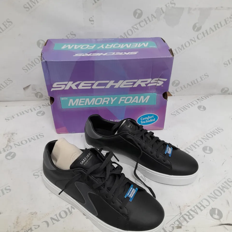 BOXED PAIR OF SKETCHERS CHAOS LACE TRAINER BLACK SIZE 6  