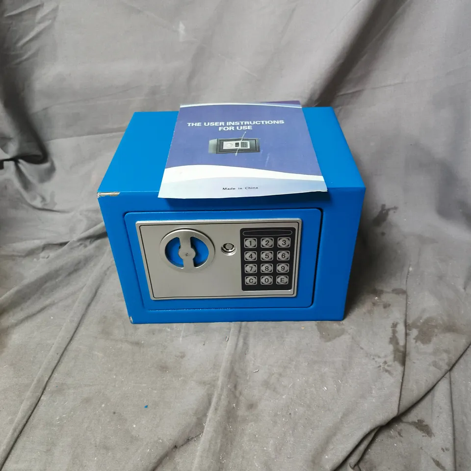 BLUE SAFE WITH KEYPAD LOCK AND CIRCULAR DIAL 