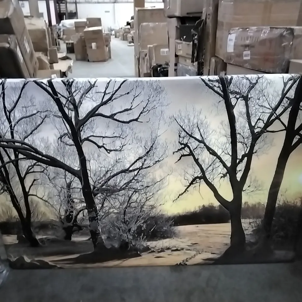 WRAPPED CANVAS PAINTING - FOOTSTEPS IN THE SNOW LANDSCAPE (1 ITEM)