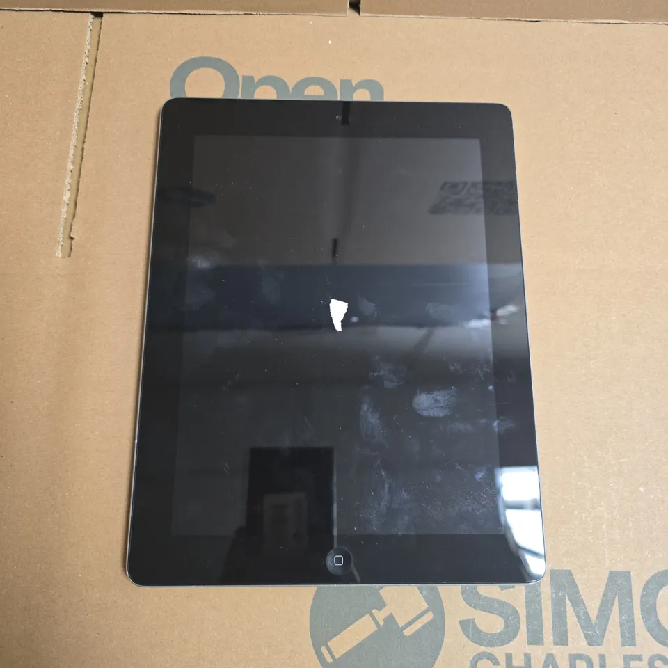 APPLE IPAD A1458 (4TH GEN) TABLET 