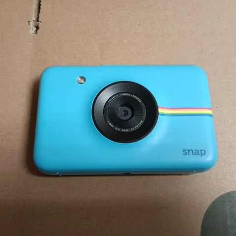 POLAROID SNAP INSTANT CAMERA – TURQUOISE BLUE