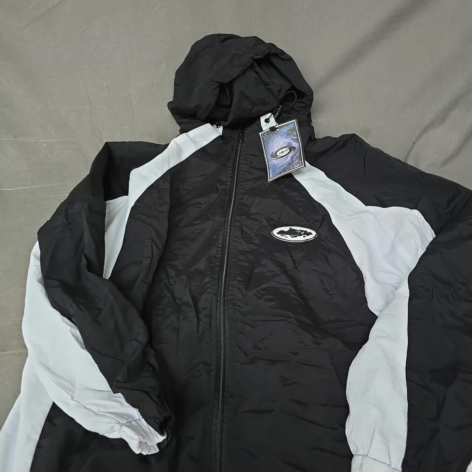 CORTEIZ HOODED WINDBREAKER JACKET – BLACK WITH GREY SIDE PANELS - SIZE UNSPECIFIED