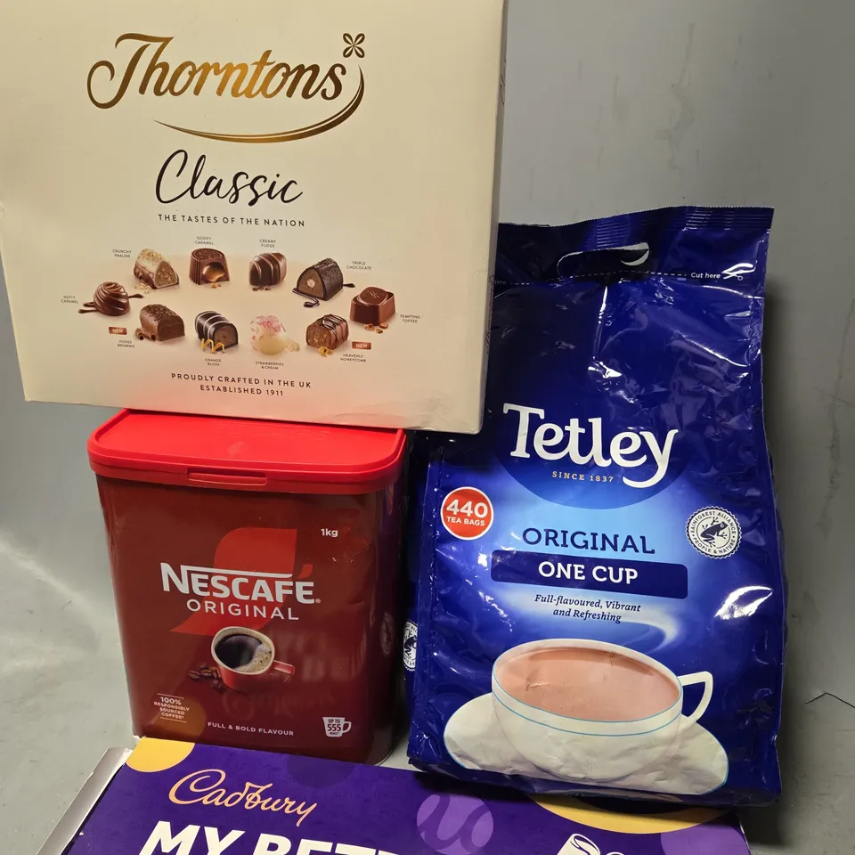 BOX OF APPROXIMATELY 4 ASSORTED FOOD ITEMS TO INCLUDE - CADBURYS CHOCOLATE BAR , TETLEY TEA BAGS 440 , THORNTONS CLASSIC ETC