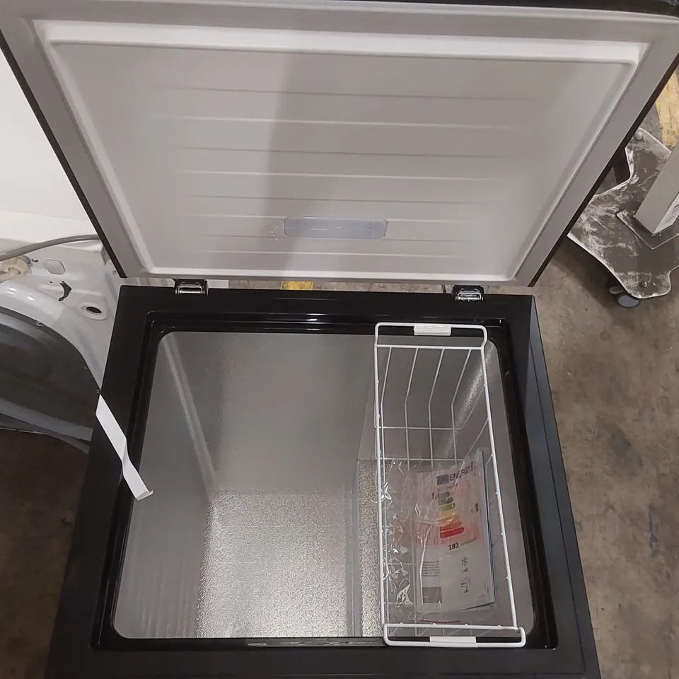 FRIDGEMASTER MCF142EB STATIC CHEST FREEZER - BLACK