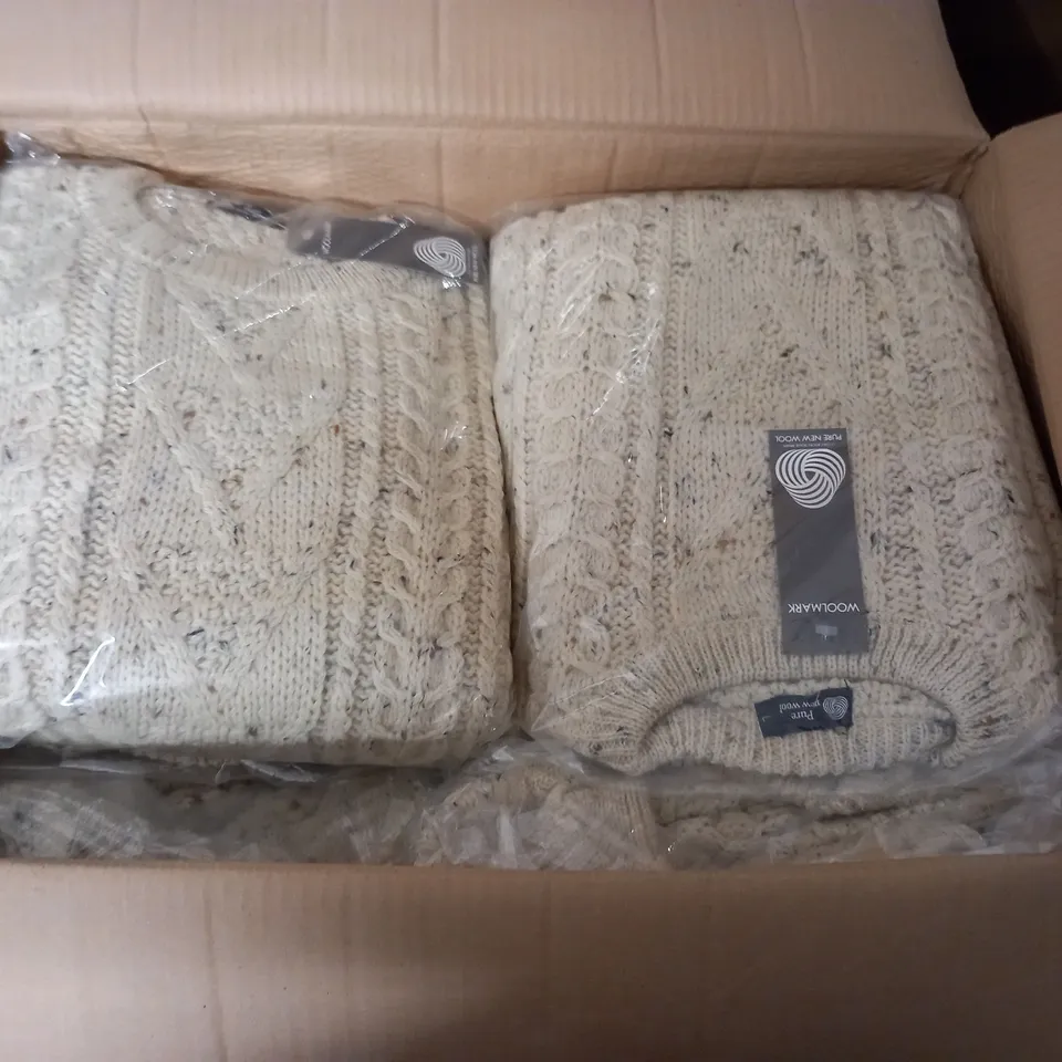 LOT OF APPROXIMATELY 10 PURE NEW WOOL JUMPERS - ALL L