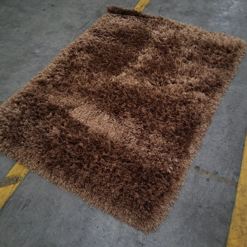 BROWN SHAGGY RUG – RECTANGULAR FLOOR CARPET APPROXIMATELY 130×180CM