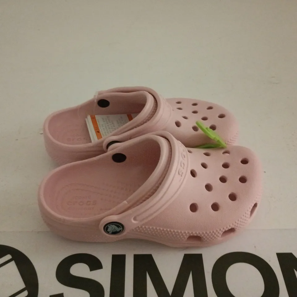 CROCS CLASSIC CLOG PINK KIDS SIZE C12