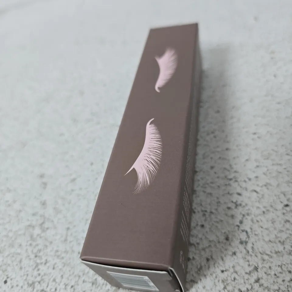 GLOW FOR IT LASH FOCUS MASCARA