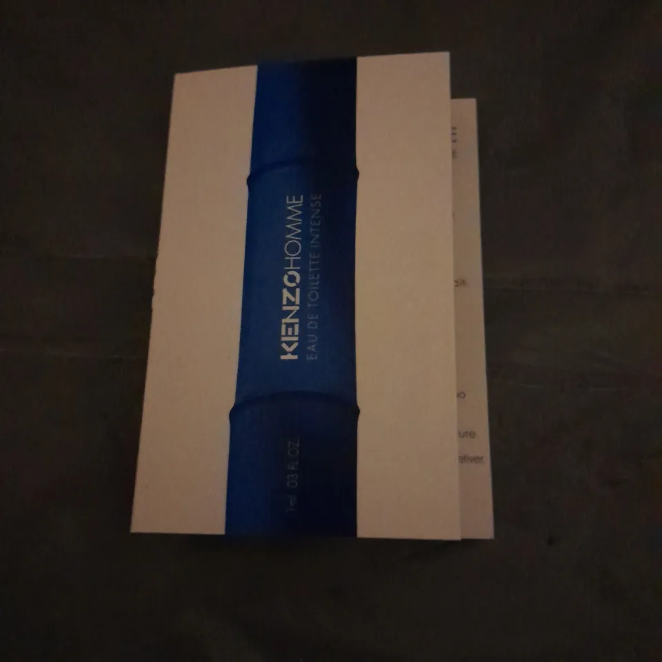 APPROXIMATELY 1141 KENZO HOMME EAU DE TOILETTE INTENSE 1ML SAMPLES