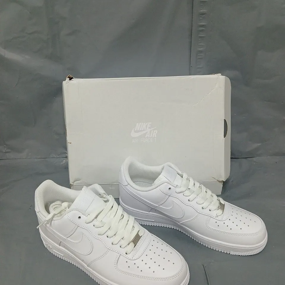 BOXED PAIR OF NIKE AIR FORCE 1 WHITE UK 9