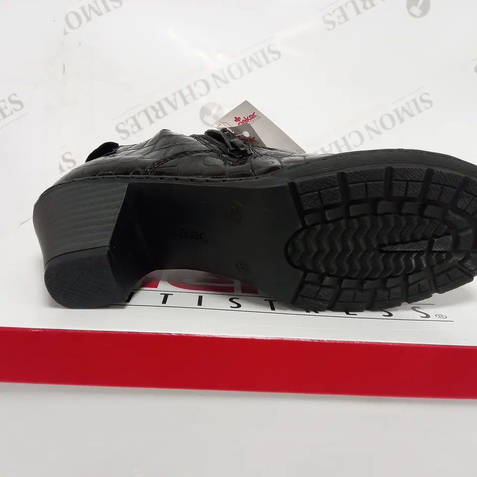 BOXED RIEKER LOW HEELED SHOE BOOTS, BLACK CROC - SIZE 6