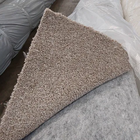ROLL OF QUALITY DARTMOOR TWIST SB CARPET // SIZE: APPROX 4 X 14m