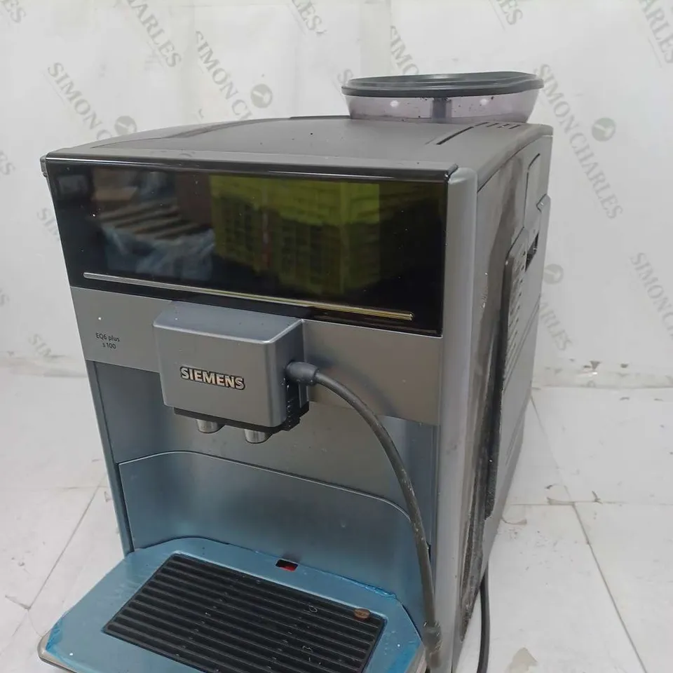 SIEMENS EQ6 BEAN TO CUP COFFEE MAKER  RRP £999