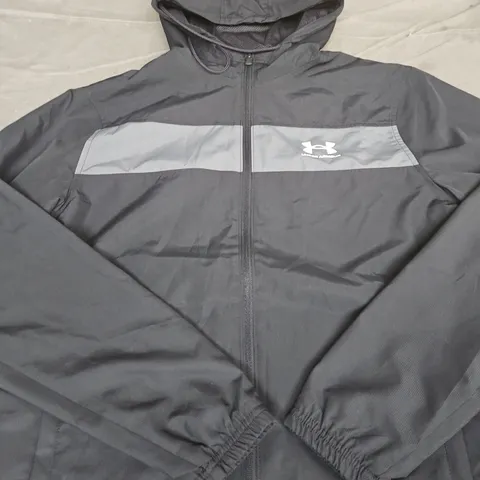 UNDER ARMOUR HOODED JACKET – SIZE M