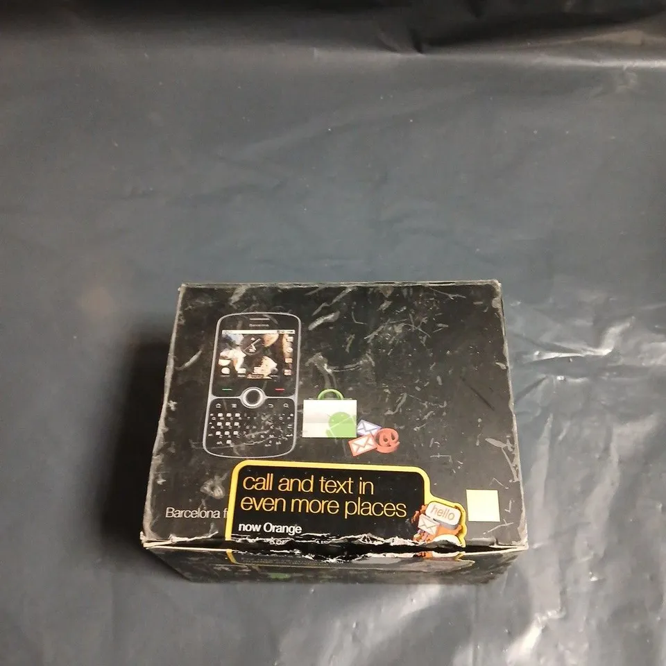 HUAWEI MOBILE PHONE WITH QWERTY KEYBOARD - BARCELONA 