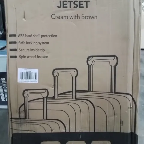 BOXED LUGG JETSET SUITCASE