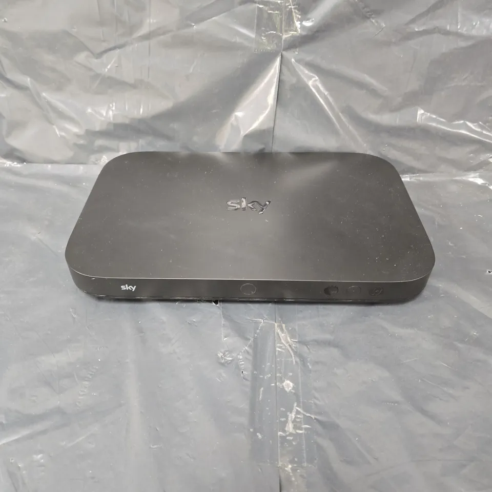 SKY ES340D8 Q RECEIVER BOX 