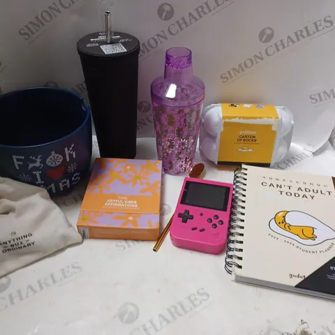 BOX OF APPROXIMATELY 20 ASSORTED HOUSEHOLD PRODUCTS TO INCLUDE STUDENT PLANNER, CHRISTMAS BOWL, COCKTAIL SHAKER ETC