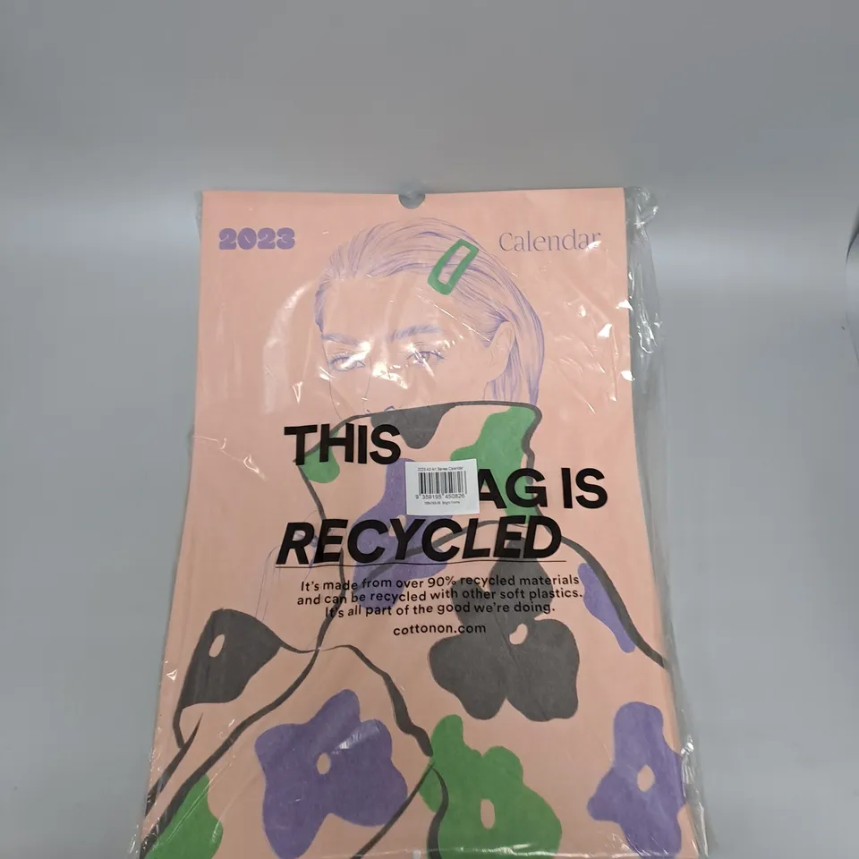 BOX OF 18X TYPO ARTISTS CALENDARS 