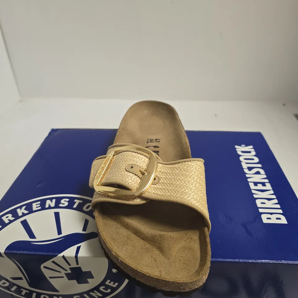 BOXED PAIR OF BIRKENSTOCK MADRID BIG BUCKLE SANDALS -RAFFIA NATURAL – WOMEN'S UK 7.5