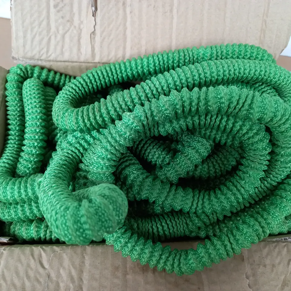 GRUMPY GARDENER STRETCH HOSE 7 FUNCTION SPRAY NOZZLE & HANGER 125FT