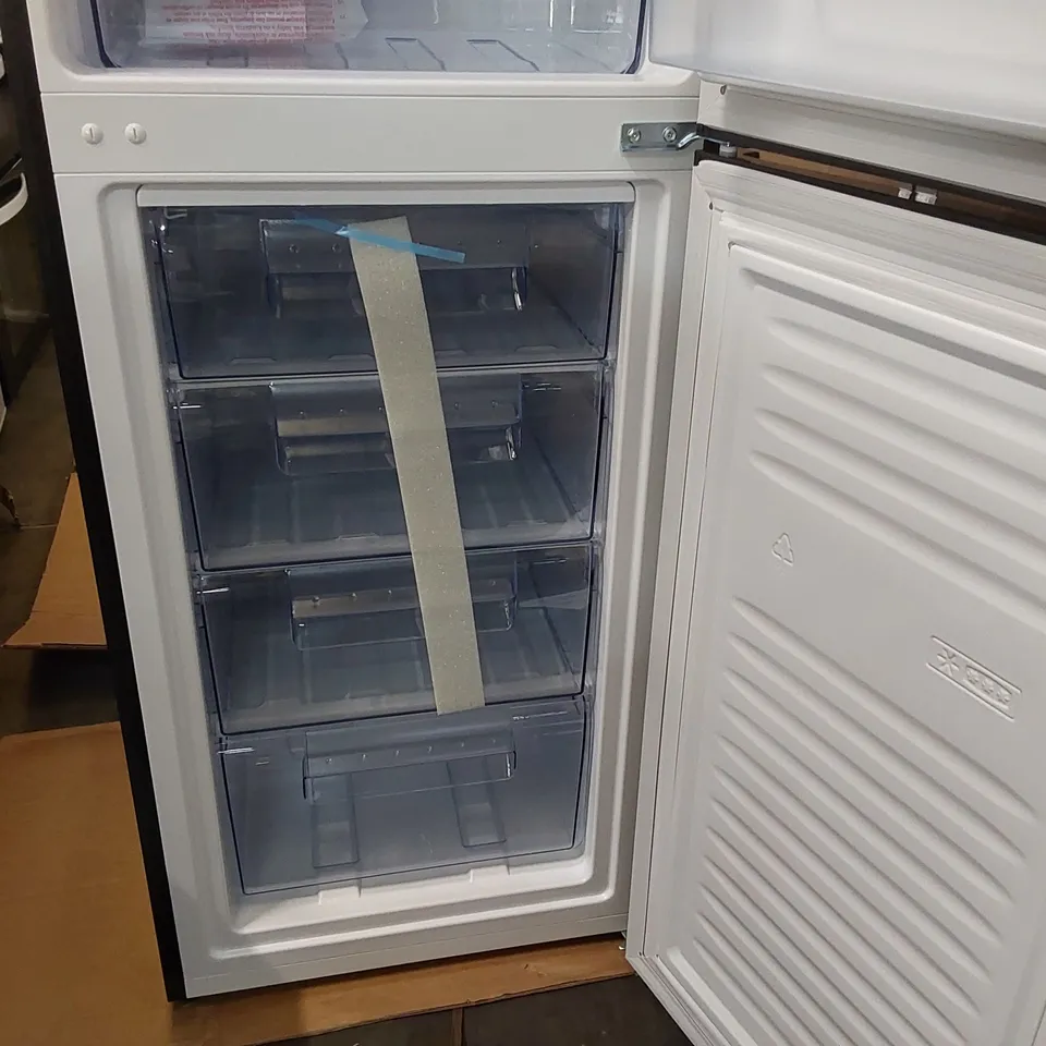 SWAN SR8161B 172CM HIGH, 55CM WIDE, 50/50 SPLIT FRIDGE FREEZER - BLACK
