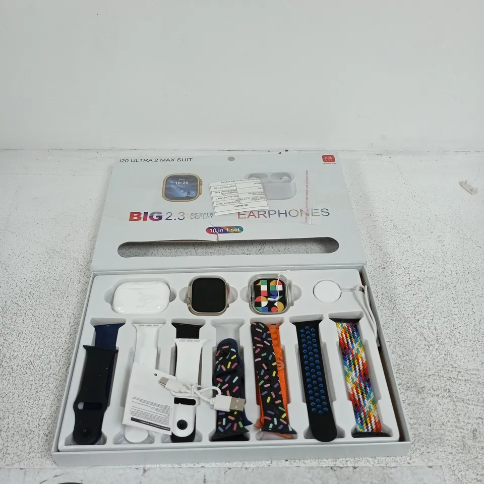 SMARTWATCH WITH INTERCHANGEABLE BANDS AND EARPHONES BUNDLE