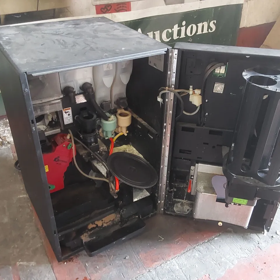 AZKOYEN VITRO S5 COMMERCIAL COFFEE MACHINE 