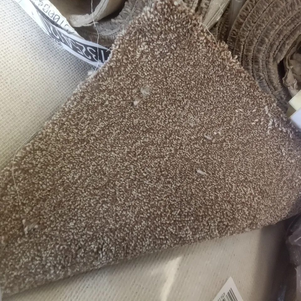ROLL OF QUALITY NEW EC HEARTLAND HALLOW CARPET 5.2×4M