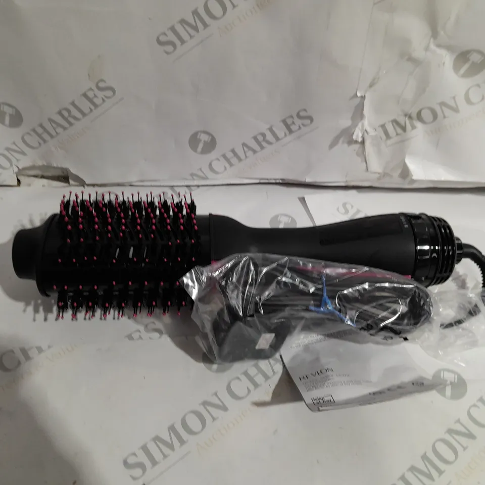 REVLON SALON ONE STEP HAIR DRYER AND VOLUMISER
