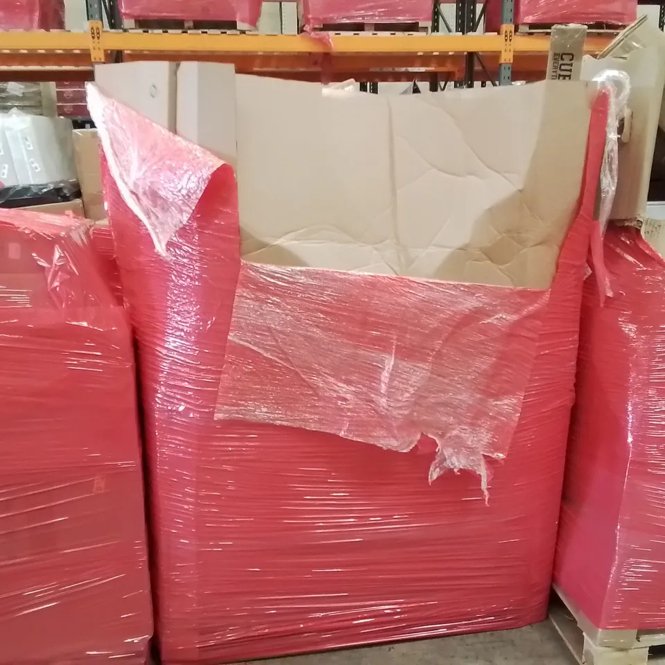 PALLET CONTAINING ASSORTED ITEMS INCLUDING: GAMING PC CASE, 4IN1 GAMING STARTER KIT, INFRARED HOT PLATE, 6-SLICE TOASTER ECT