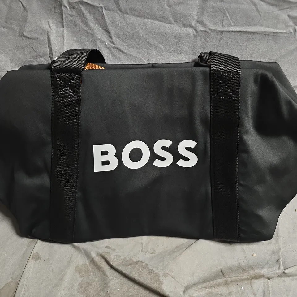 HUGO BOSS DUFFLE BAG