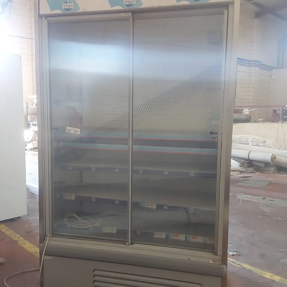 COMMERCIAL MULTI-DECK DISPLAY CHILLER