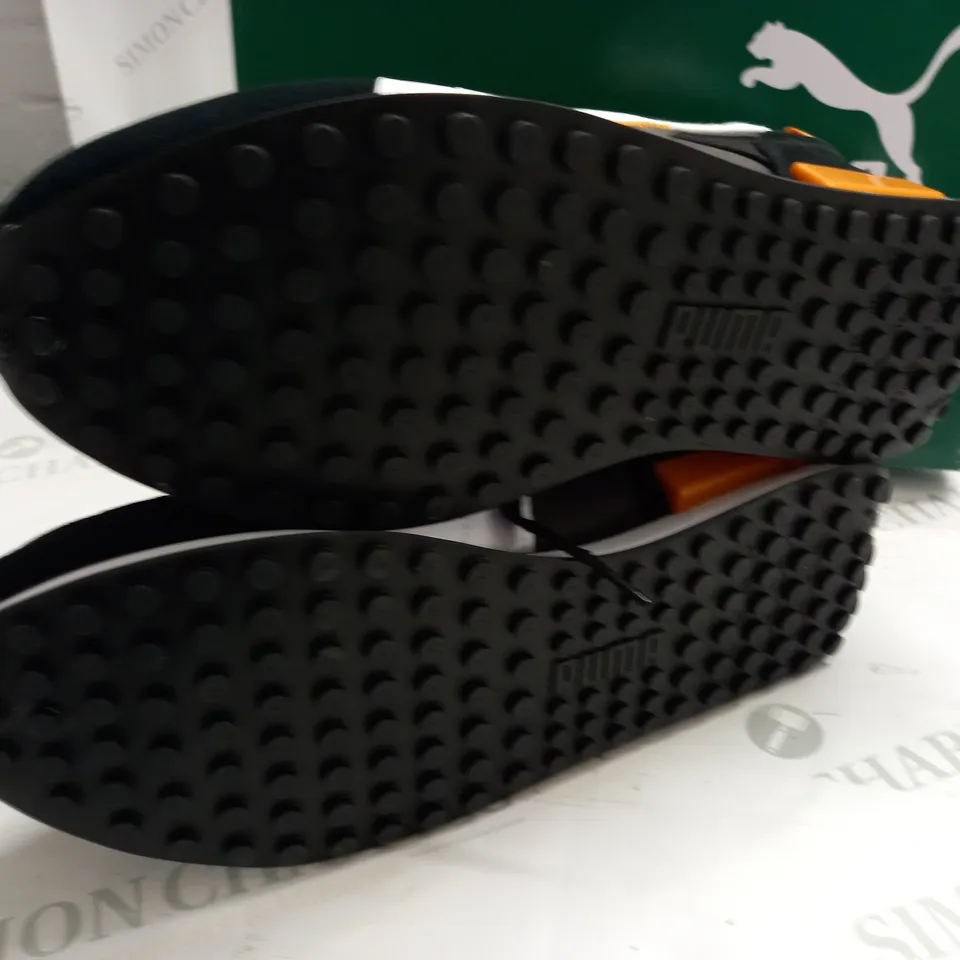 BOXED PAIR OF PUMA RIDER DISPLACED TRAINERS - UK 10