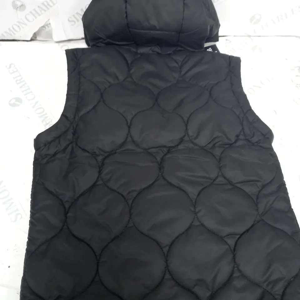 BOYS HYPE CREST GILLET SIZE 3-4YRS
