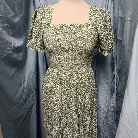 BLUE VANILLA SQUARE NECK SHORT PUFF SLEEVE DRESS – GREEN FLORAL, UK 12/L (EU 42/L, US 10/M)