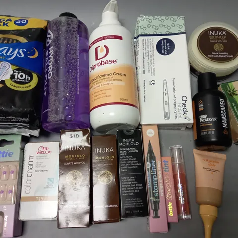LOT OF APPROXIMATELY 17 ASSORTED HEALTH AND BEAUTY ITEMS TO INCLUDE ECZMA CREAM, STYLING POMADE AND LOTTIE NAILS